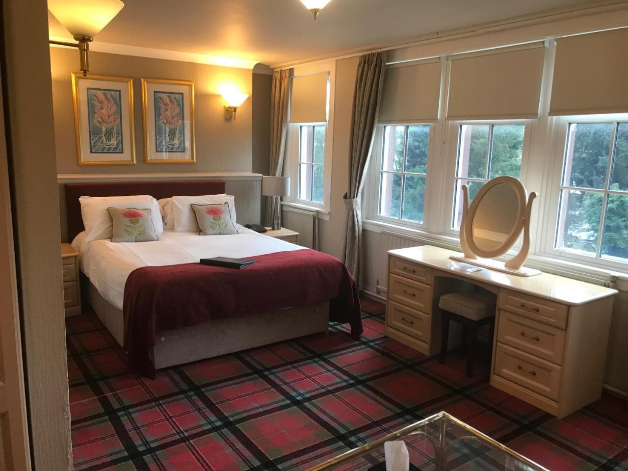 Kirkhouse Inn Strathblane Eksteriør billede